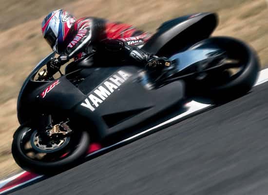 2002 Yamaha YZR-M1
