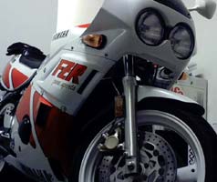 1989 Yamaha FZR 400