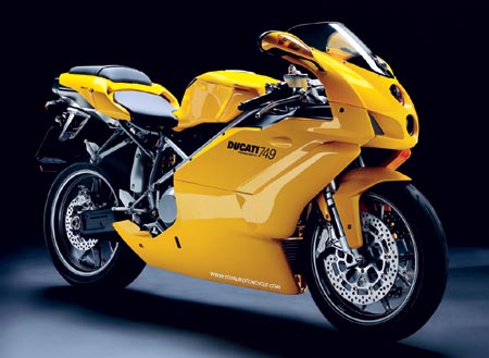 2005 Ducati Superbike 749