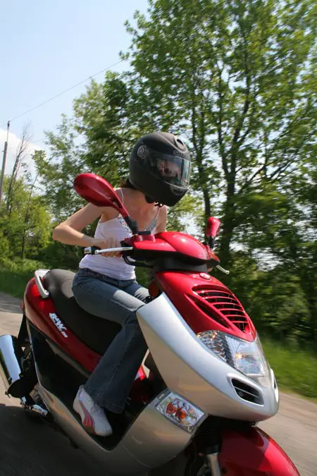 Bet and Win 250 Scooter 