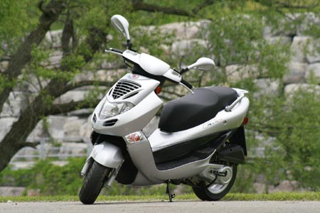 Bet and Win 250 Scooter 