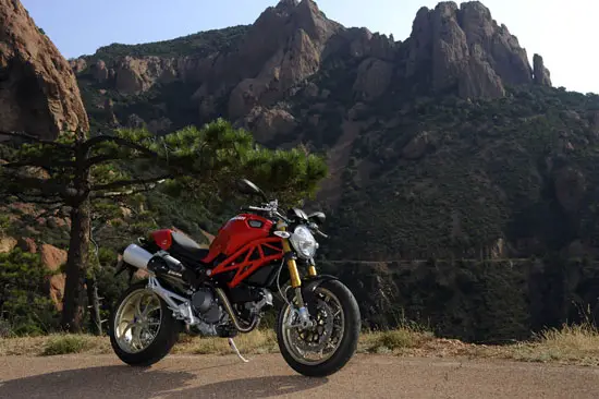 2009 Ducati Monster 1100S