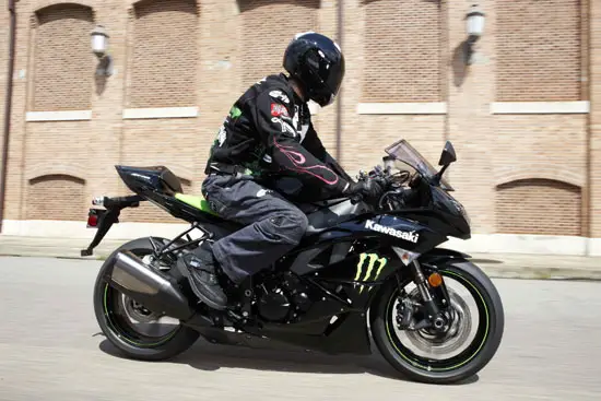 2009 Kawasaki Ninja ZX-6R Monster Energy