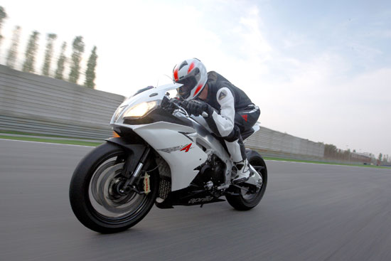 2010 Aprilia RSV4R