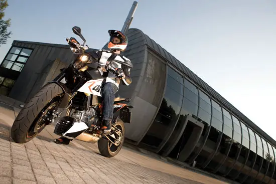 2010 KTM 690 Duke R