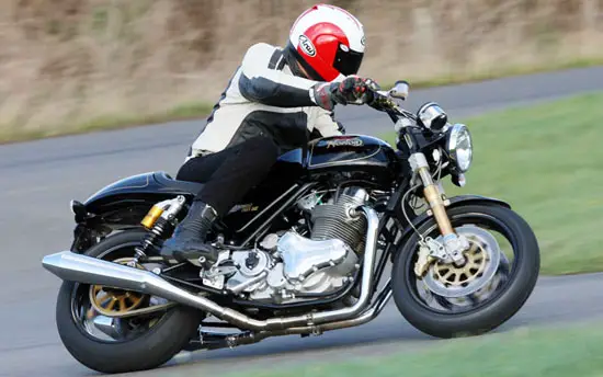 2010 Norton Commando 961 SE