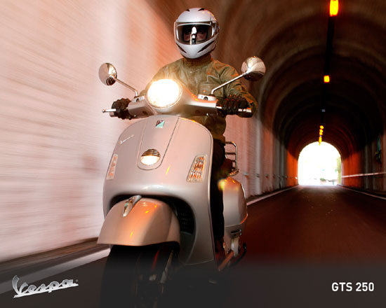 2010 Vespa GTS 300