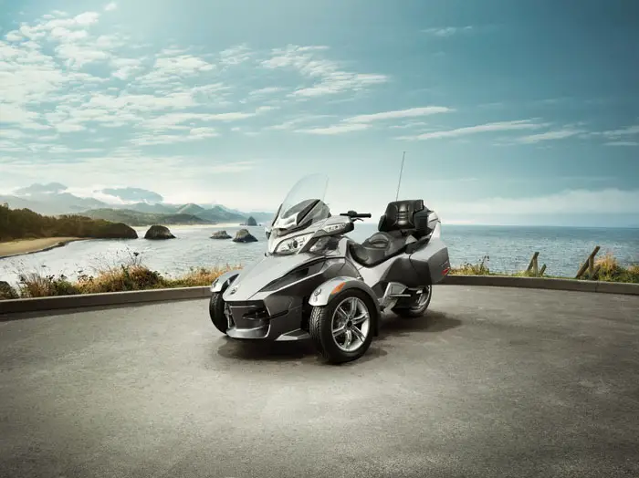 2012 Can-Am Spyder RT Audio and Convenience