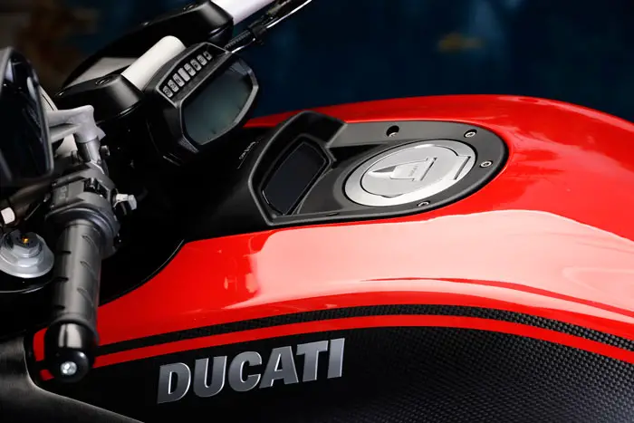 2012 Ducati Diavel Carbon 