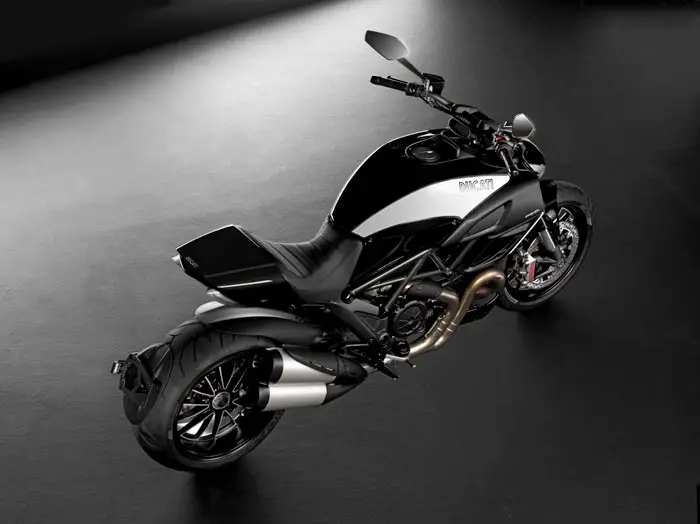 2012 Ducati Diavel Cromo 