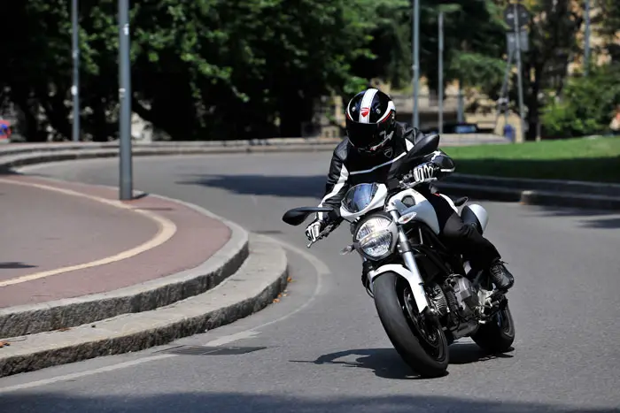 2012 Ducati Monster 696 