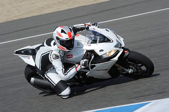 2013 Aprilia RSV4 R APRC