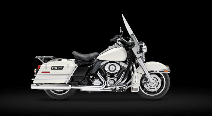 2013 Harley-Davidson FLHP Road King Police 