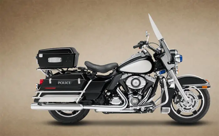 2013 Harley-Davidson FLHP Road King Police 