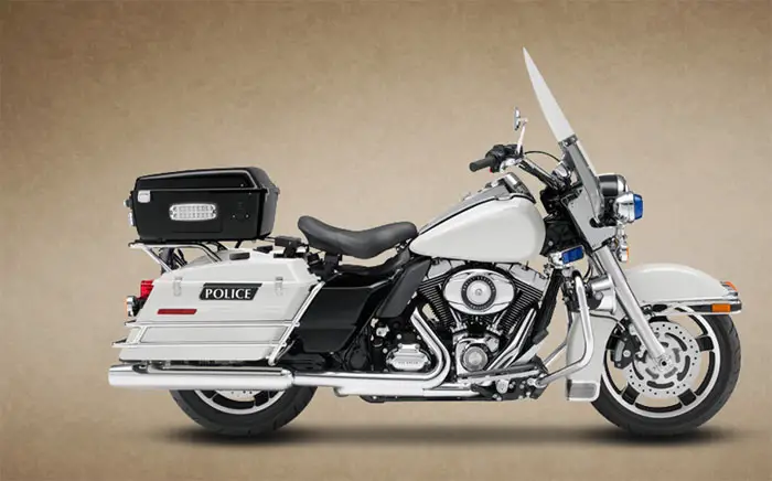 2013 Harley-Davidson FLHP Road King Police 