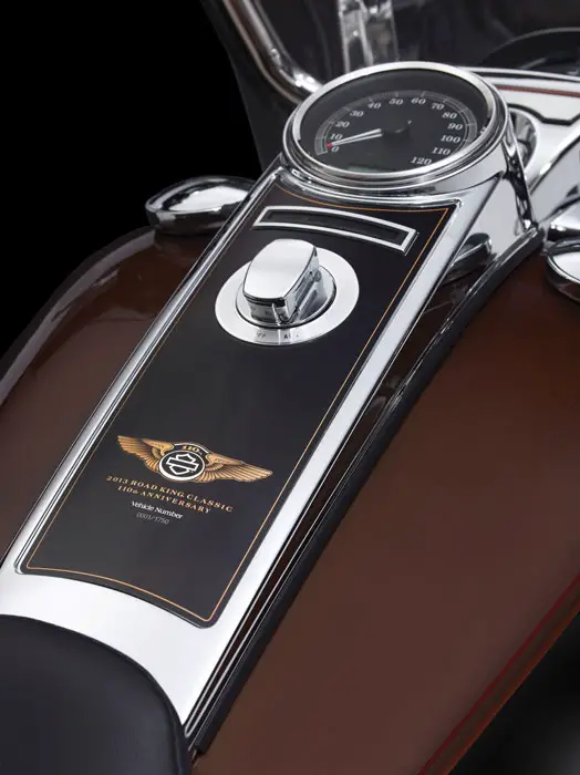 2013 Harley-Davidson FLHR Road King 110th Anniversary