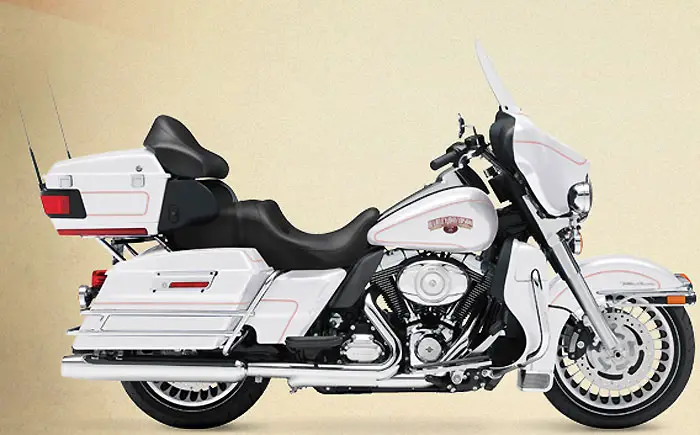 2013 Harley-Davidson FLHTCU Ultra Classic Electra Glide Shrine 