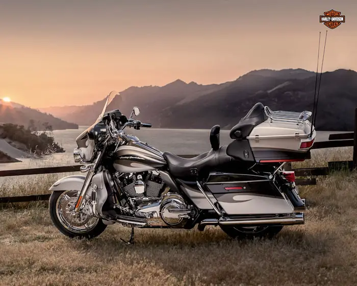 2013 Harley-Davidson FLHTCUSE8 CVO Ultra Classic Electra Glide