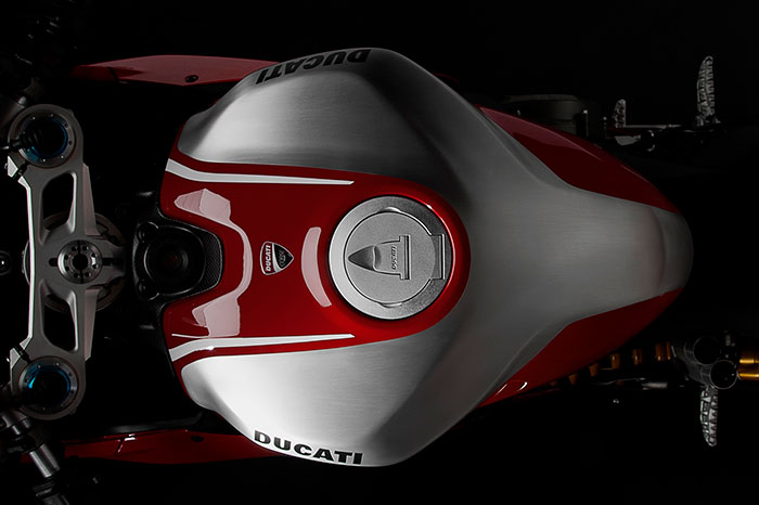 2015 Ducati Superbike 1199 Panigale R