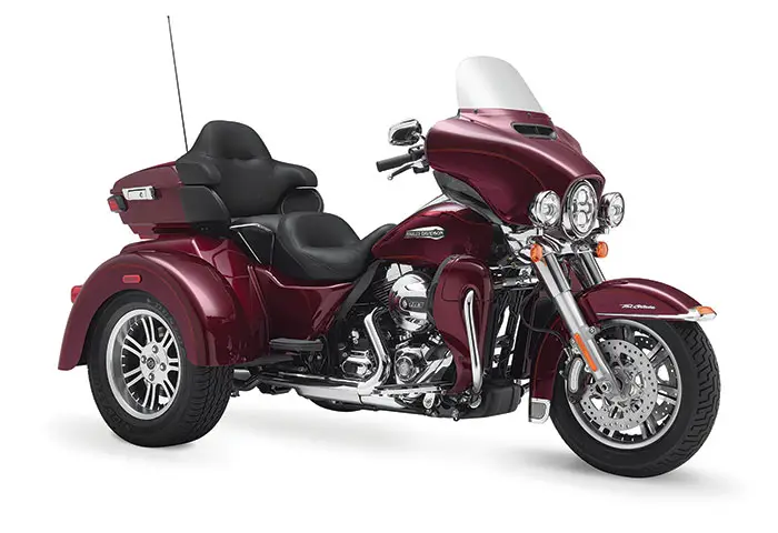 2015 Harley-Davidson FLHTCUTG Tri Glide Ultra Classic 