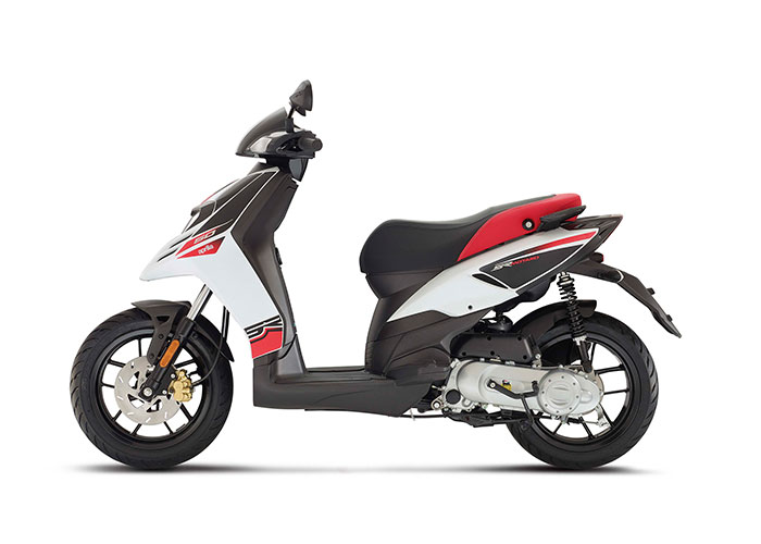 2016 Aprilia SR Motard 50