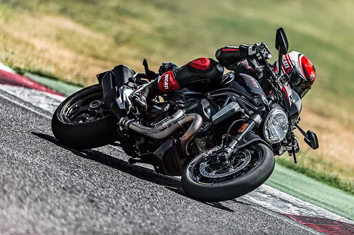 2016 Ducati Monster 1200R 