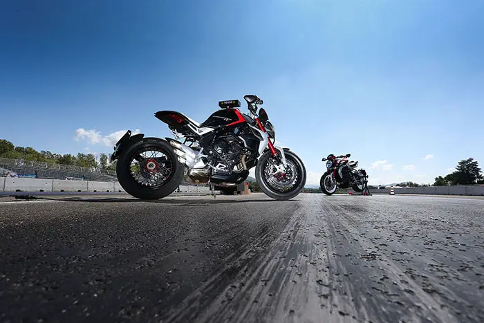 2016 MV Agusta Brutale Dragster 800RR 
