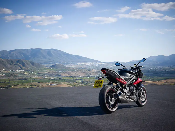 2016 Triumph Street Triple R 