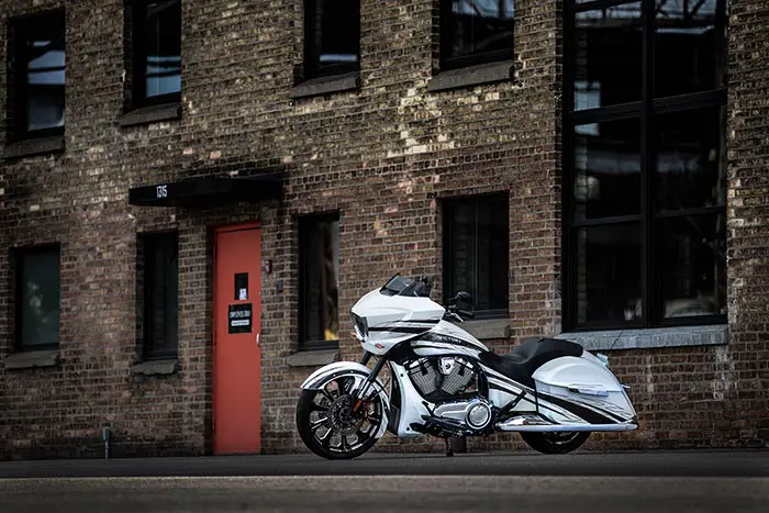 2017 Victory Magnum X-1