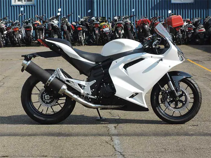 2017 Hyosung GT650R Concept