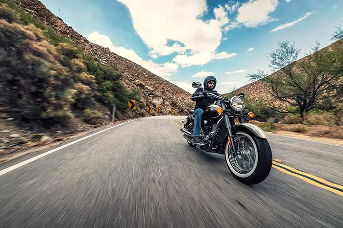 2017 Kawasaki Vulcan 900 Classic