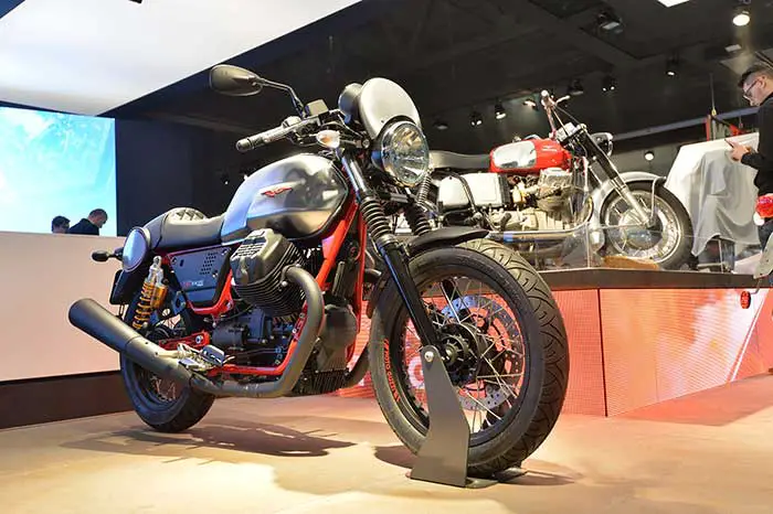 2017 Moto Guzzi V7 III Racer