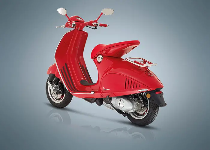 2017 Vespa 946 Red