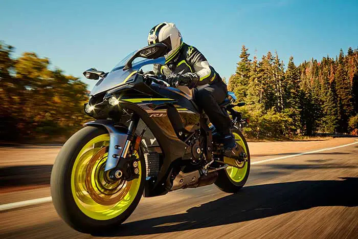 2017 Yamaha YZF-R1S