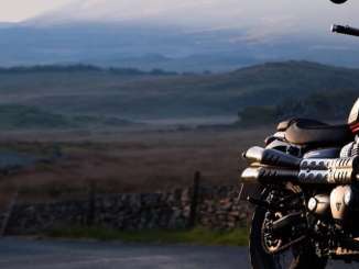 Scrambling-through-Snowdonia