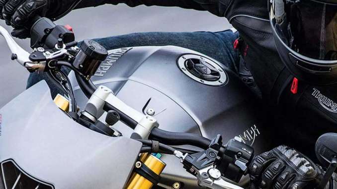 2017-Triumph-Motorcycles-TMW