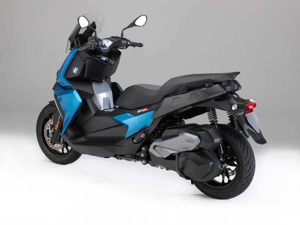 2018 BMW C400X