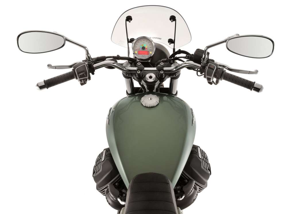 2018 Moto Guzzi V9 Roamer