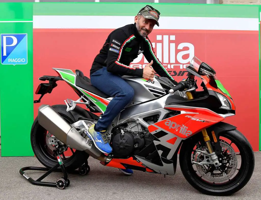 2019 Aprilia RSV4 RF LE