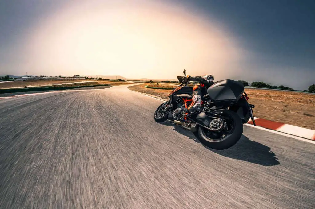 2019 KTM 1290 Super Duke GT