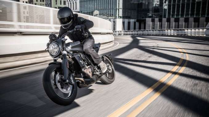 2019 Husqvarna SVARTPILEN 701