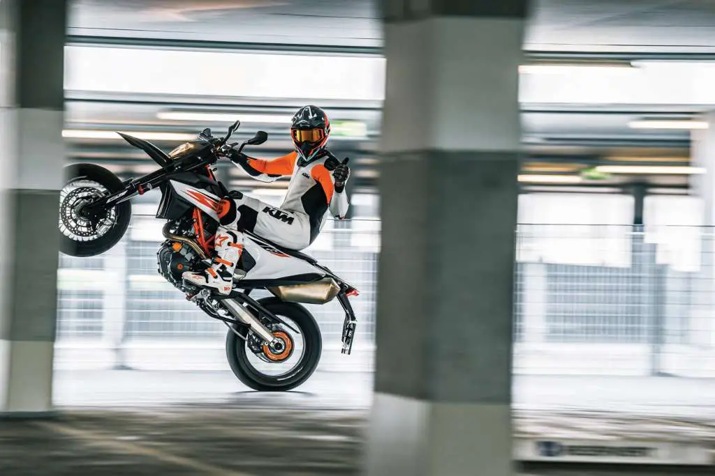 2019 KTM 690 SMC R