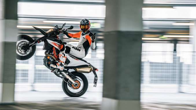 2019 KTM 690 SMC R