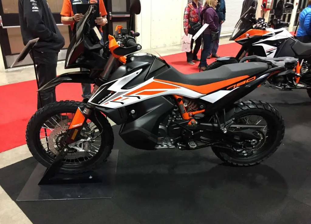 2019-Calgary-Motorcycle-Show---TMW-Reviews