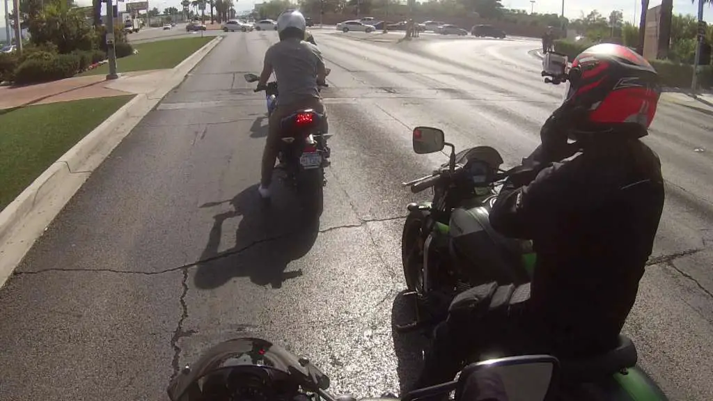 Staff writer Eric Leaverton stopped in traffic on the 2019 Vulcan S.