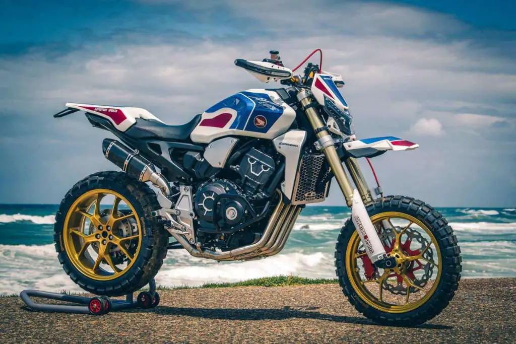 Inspiration Friday: 12 Inspiring Inline-4 Bikes seen at WHEELS AND WAVES 2019