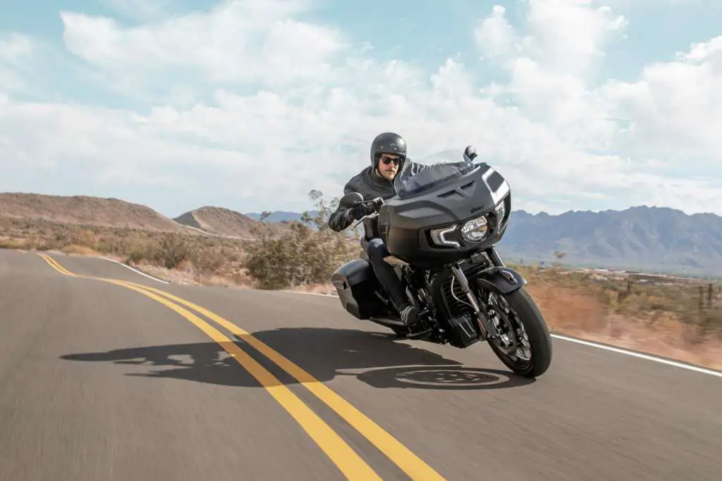 2020 Indian Challenger Dark Horse