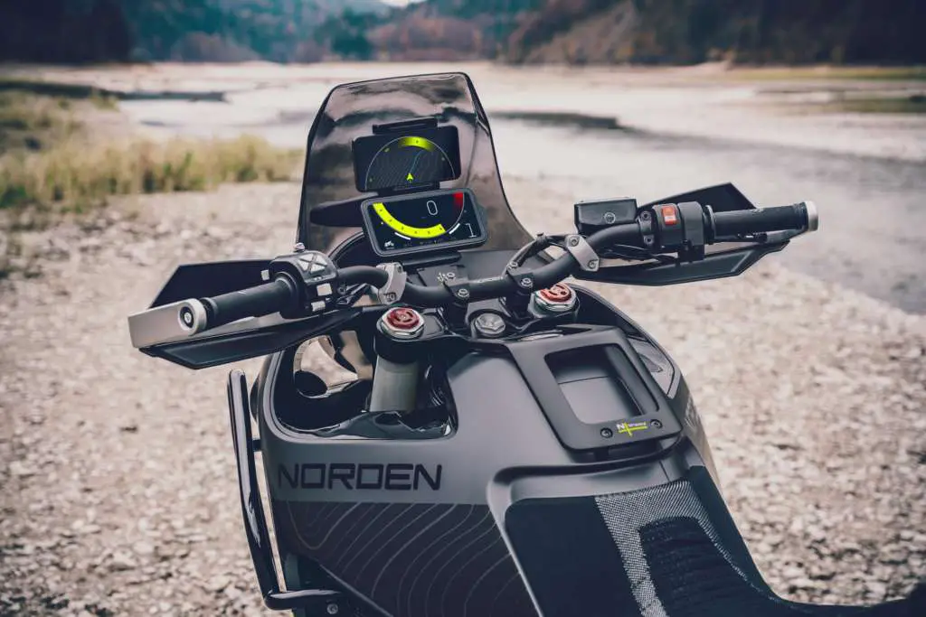 2020 Husqvarna Norden 901 Concept