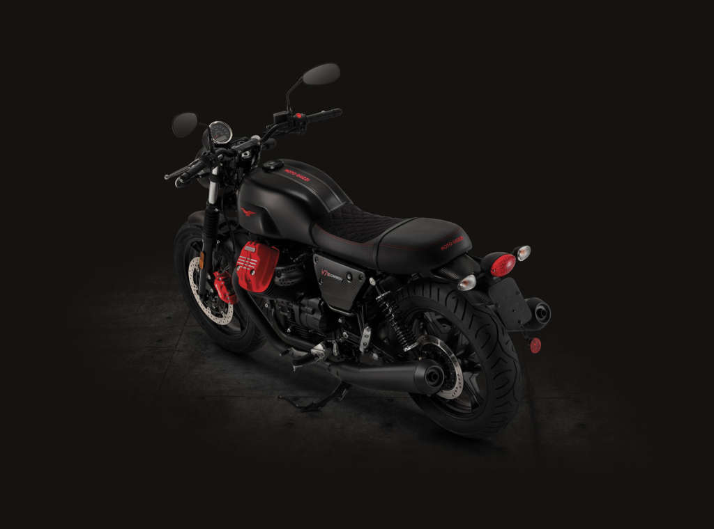 2020 Moto Guzzi V7 III Carbon