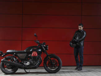 2020 Moto Guzzi V7 III Carbon